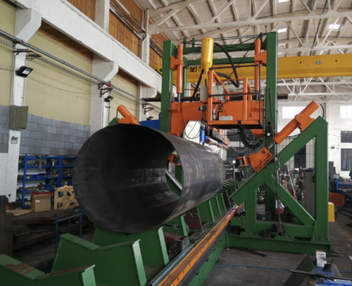 最新の会社の事例について Indonesia Customer Purchases CMC 340/12000 High Mast and Mono Pole Shut Welding Machine for 12m Poles