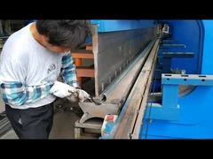 円柱の折りたたみの機械