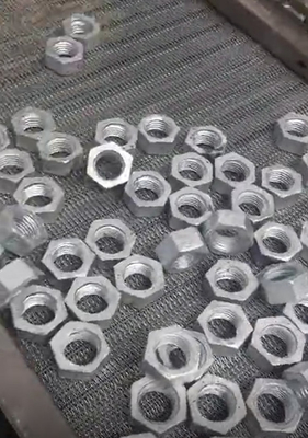 熱いすくいの電流を通す装置のためのボルト及びくだらない電流を通すライン