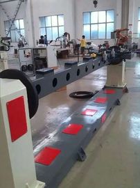 自動的にロボット繊維レーザーの打抜き機/金属のロボット レーザ溶接