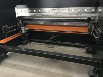 鋼板のための 125T/4000mm CNC 油圧出版物ブレーキ曲がる機械