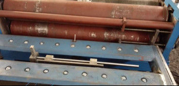 800 - 1600mm Q235A のつや出しの穏やかな鋼鉄コイルは長さ機械ラインに切れました