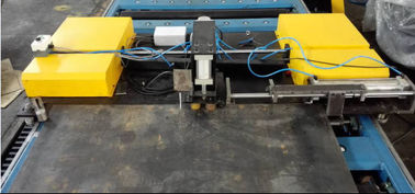 自動先を細くすることの打抜き機、12000mm の街灯の棒の生産ライン