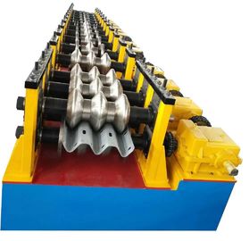 3機械を形作る波2.5mmのガードレール ロール