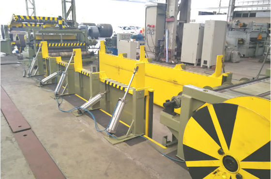 4.5x1600 ISO9001 1550mmの鋼鉄コイルのスリッター