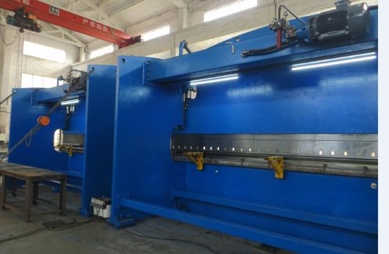 Good price 3200N 8000mm CNC のランプの棒のためのタンデム出版物ブレーキ/油圧曲がる機械 オンライン