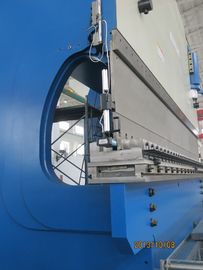 63 トン フル オートマチック CNC の油圧薄板金の出版物ブレーキ機械