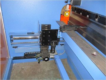 63 トン フル オートマチック CNC の油圧薄板金の出版物ブレーキ機械
