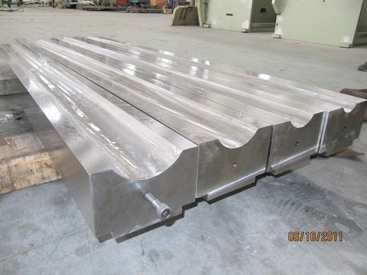 プレスブレーキ機械ツーリング/通常の道路ポール/高マスト/モノポールのためのダイ