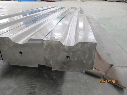 プレスブレーキ機械ツーリング/通常の道路ポール/高マスト/モノポールのためのダイ