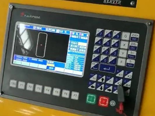 街灯柱のための350mmの2000mm自動ロボティック溶接機