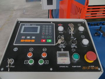 Good price NC E200 制御油圧せん断機械、ギロチンのせん断 オンライン