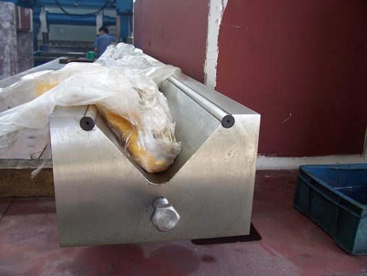 液圧プレスブレーキ ツーリング・ダイ / パンシング・モールド